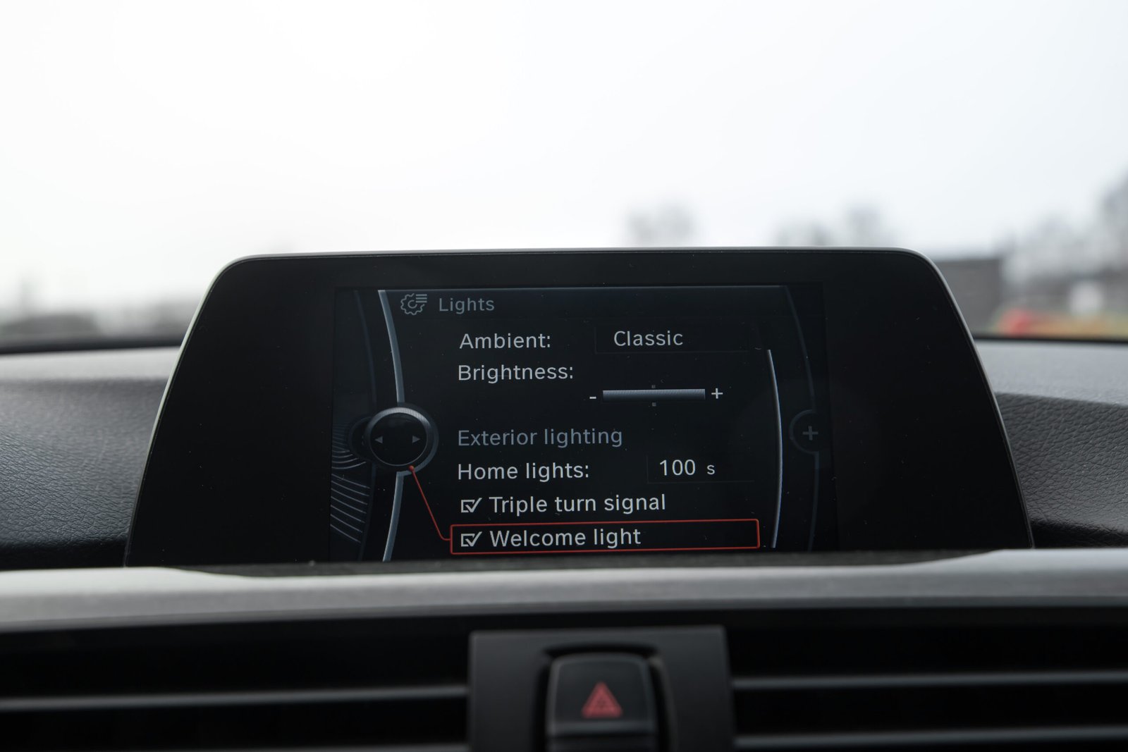 
								BMW 318D F30 2.0D INDIVIDUAL full									