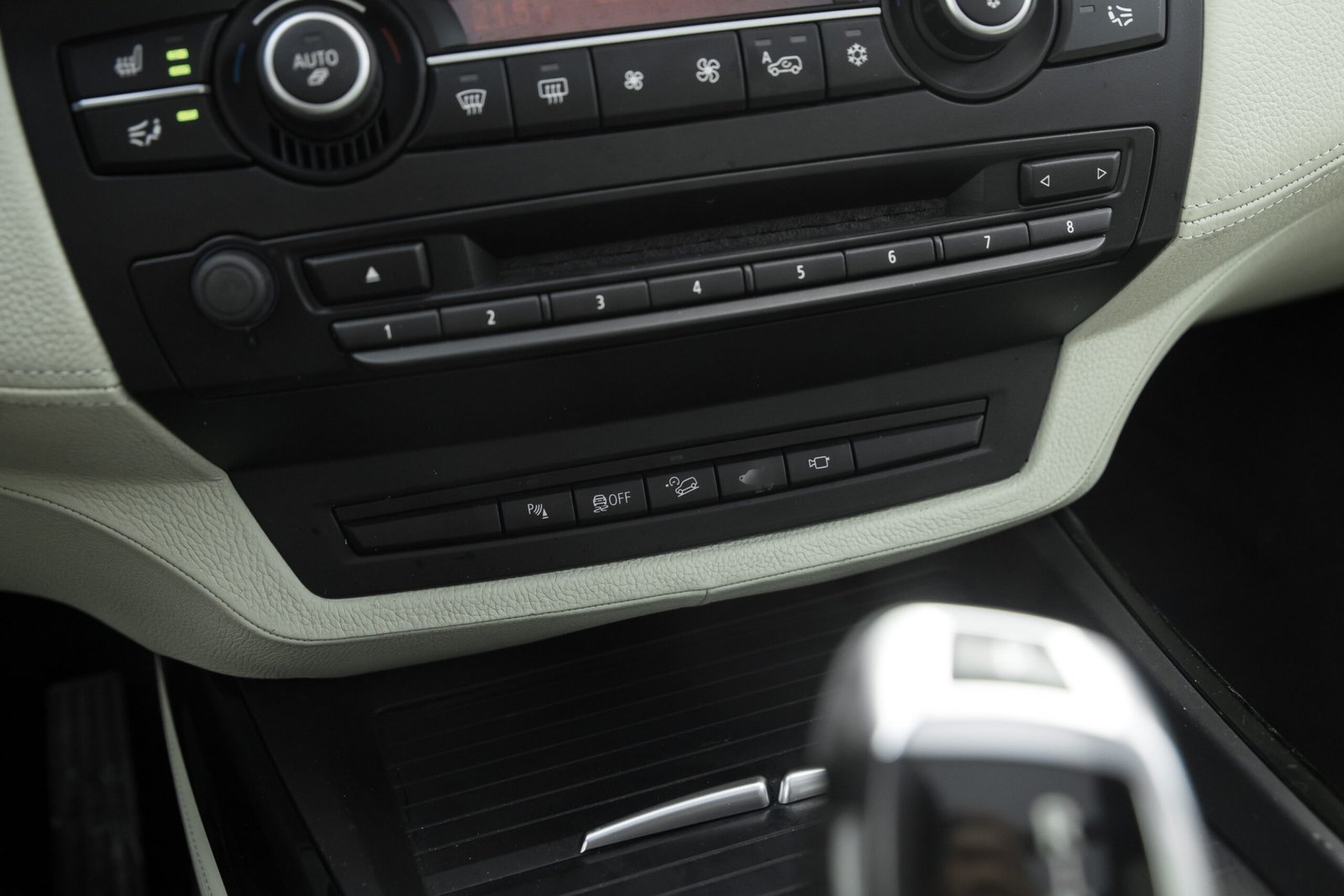 
								BMW X5 40D 3.0D 225KW FACELIFT M-SPORTPAKET full									