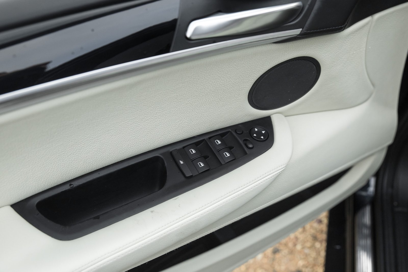 
								BMW X5 40D 3.0D 225KW FACELIFT M-SPORTPAKET full									