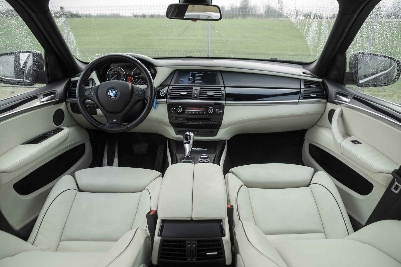 
								BMW X5 40D 3.0D 225KW FACELIFT M-SPORTPAKET full									