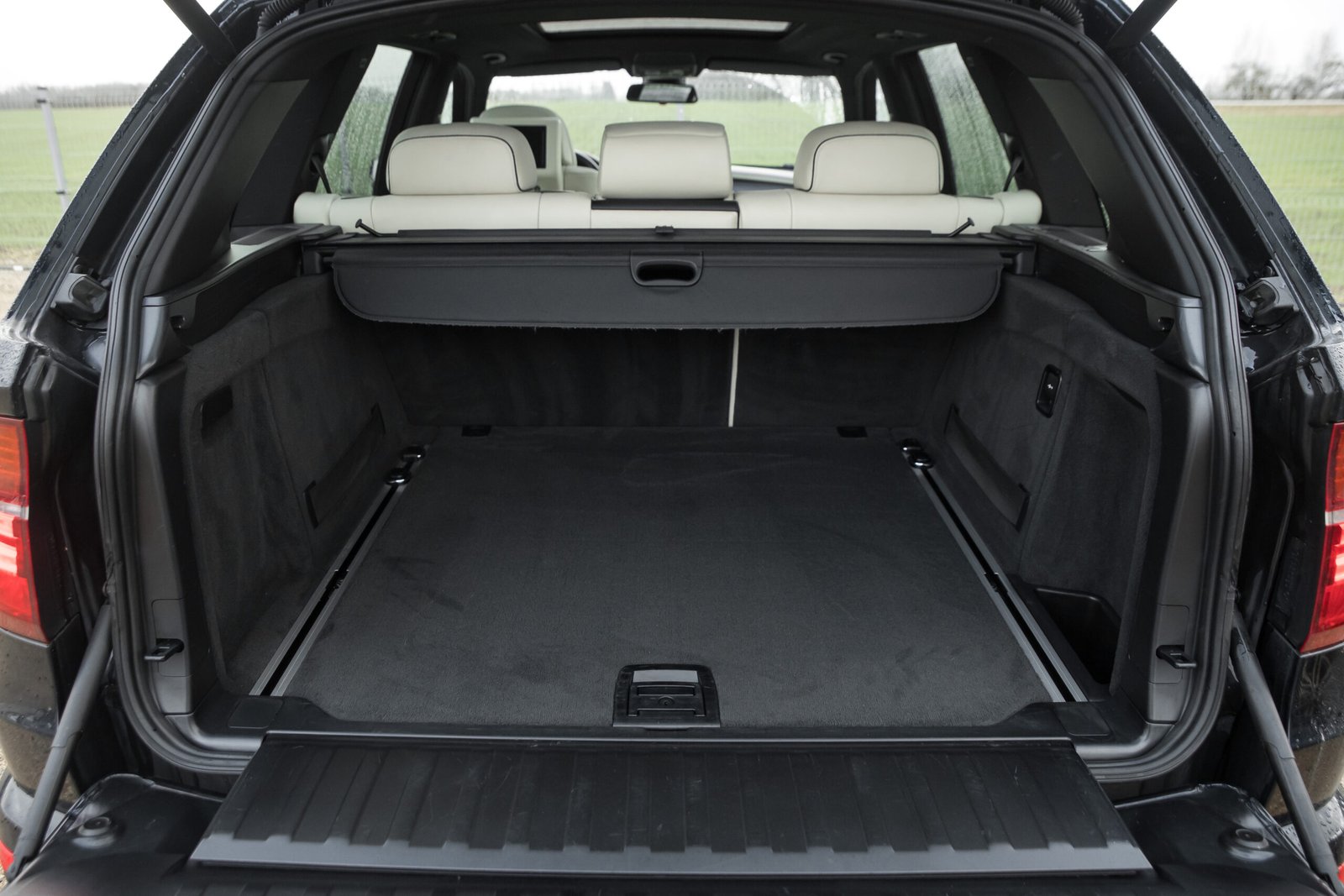 
								BMW X5 40D 3.0D 225KW FACELIFT M-SPORTPAKET full									