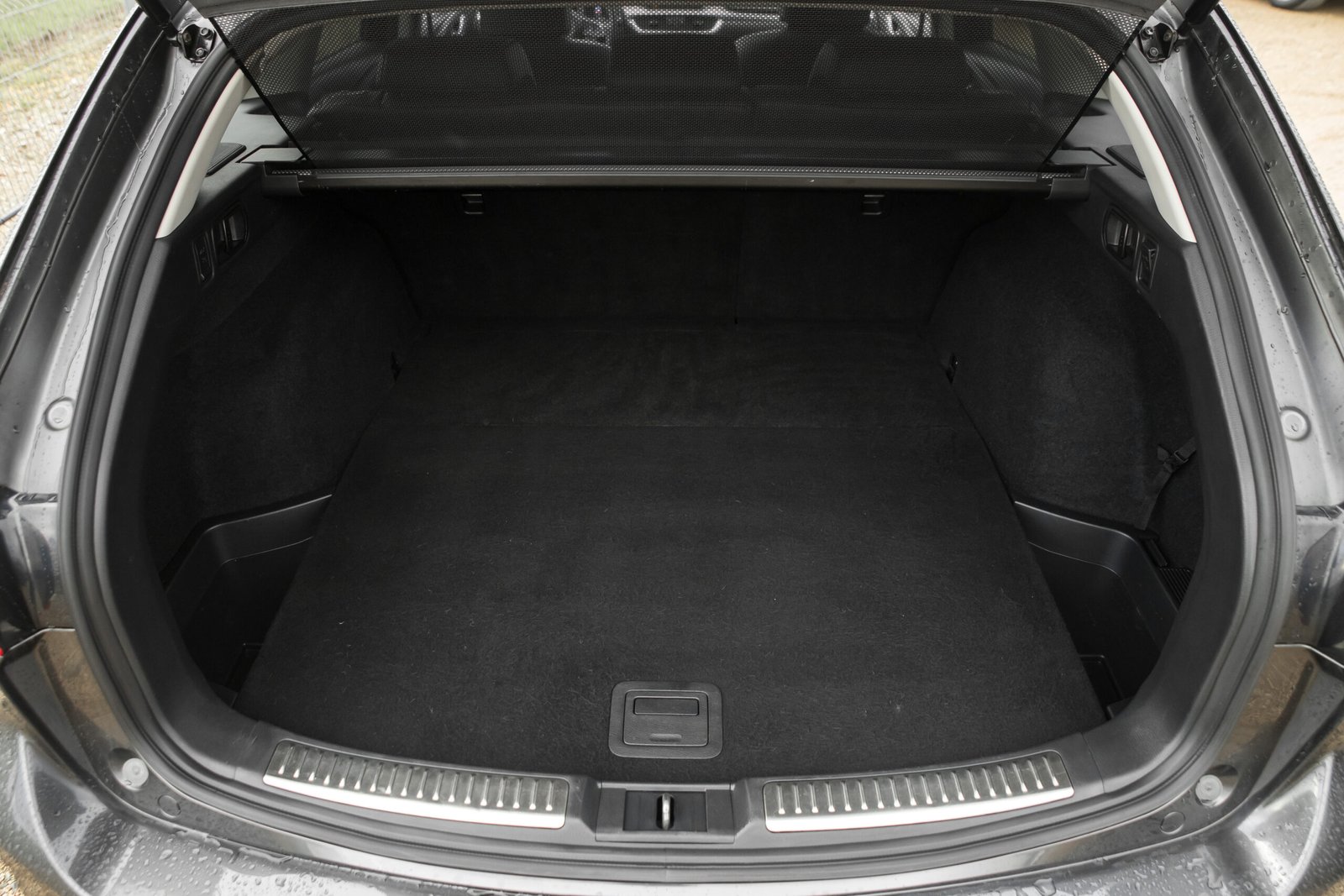 
								MAZDA 6 2.2D FULL OPTIONS full									