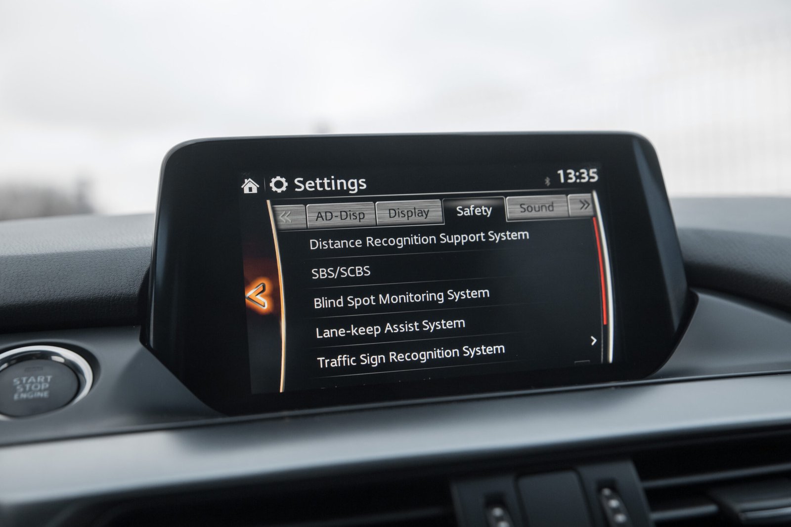 
								MAZDA 6 2.2D FULL OPTIONS full									