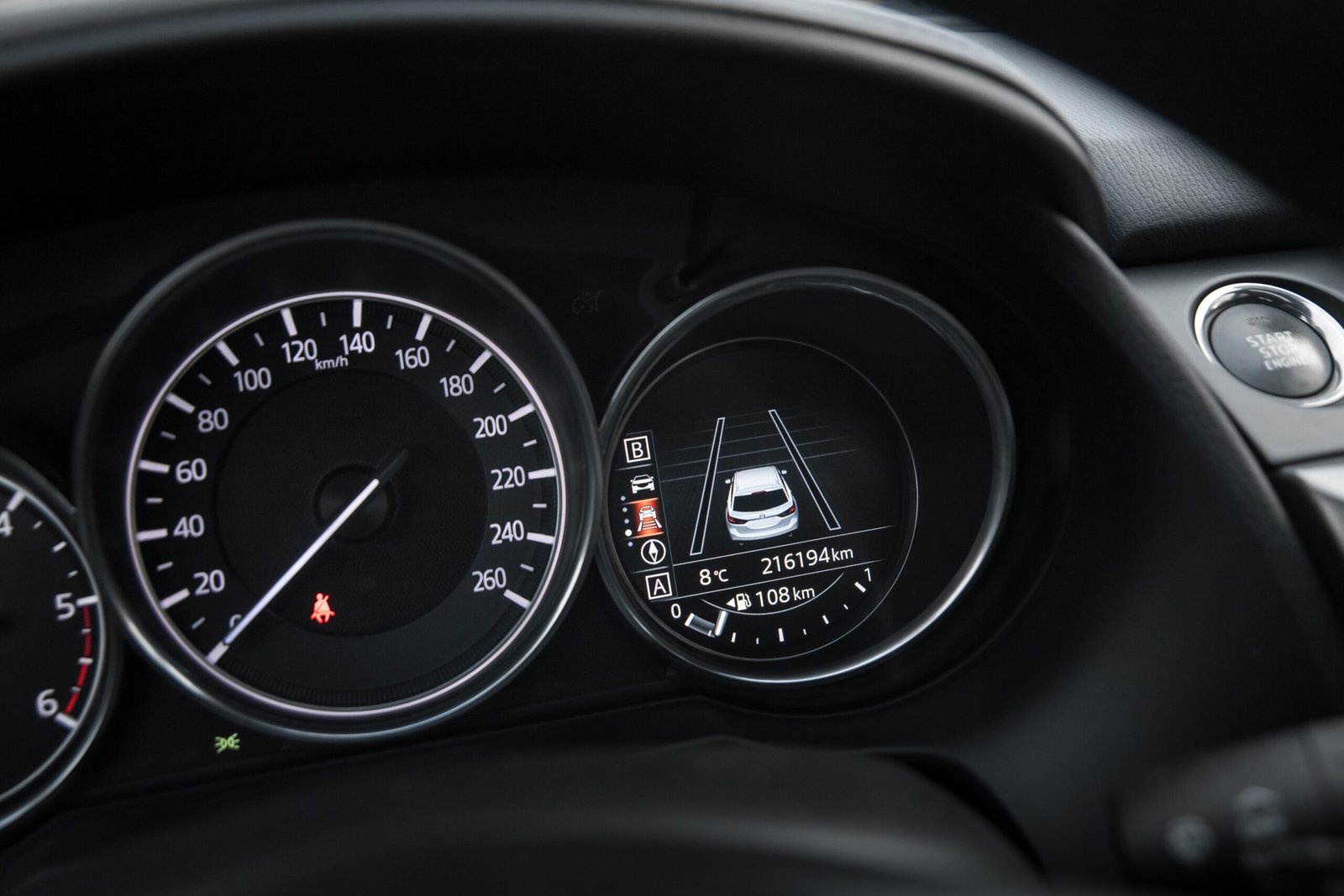 
								MAZDA 6 2.2D FULL OPTIONS full									