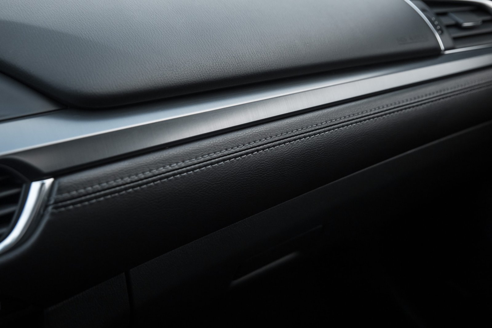 
								MAZDA 6 2.2D FULL OPTIONS full									