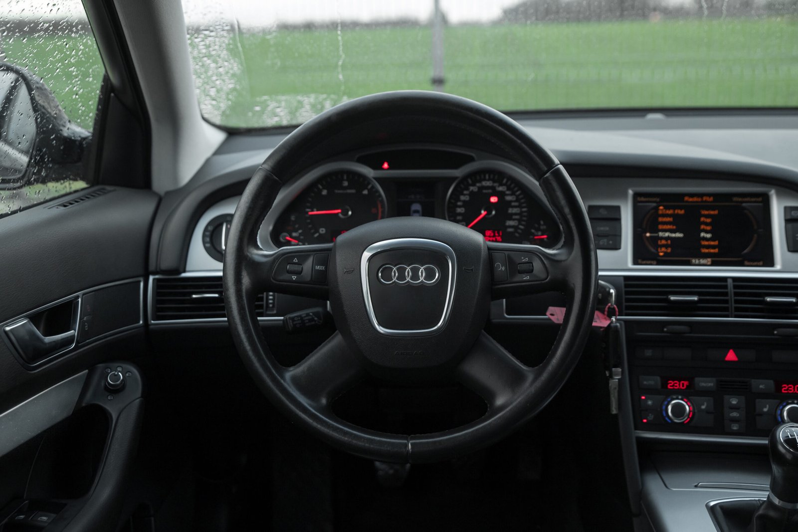 
								AUDI A6 2.0D 103KW FACELIFT full									