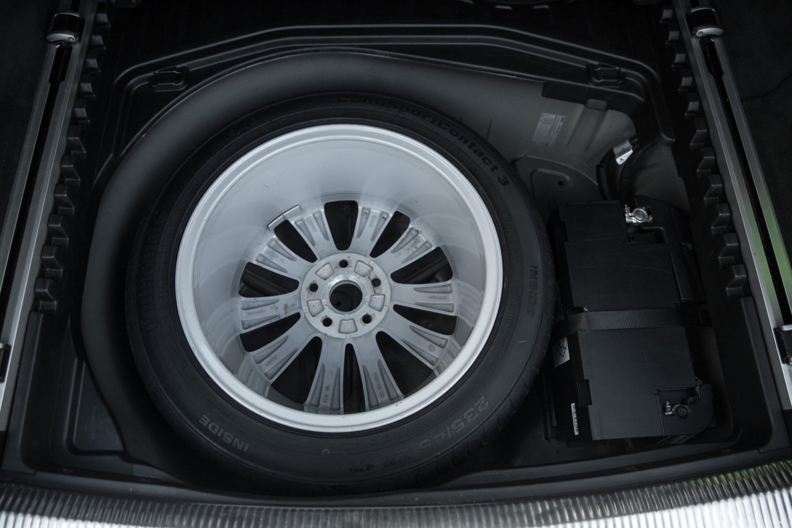 
								AUDI A6 2.0D 103KW FACELIFT full									