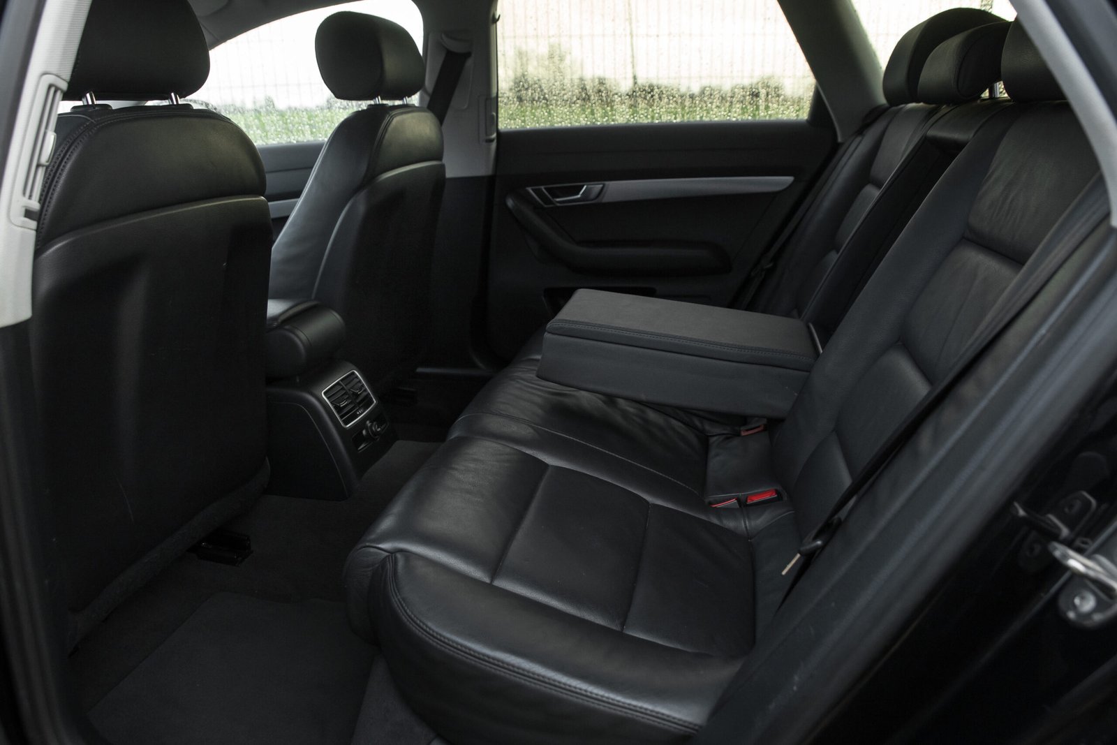 
								AUDI A6 2.0D 103KW FACELIFT full									