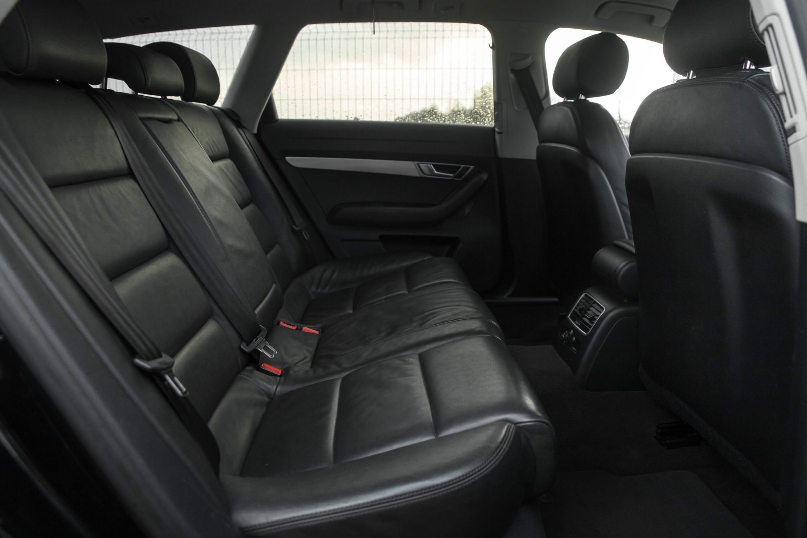 
								AUDI A6 2.0D 103KW FACELIFT full									