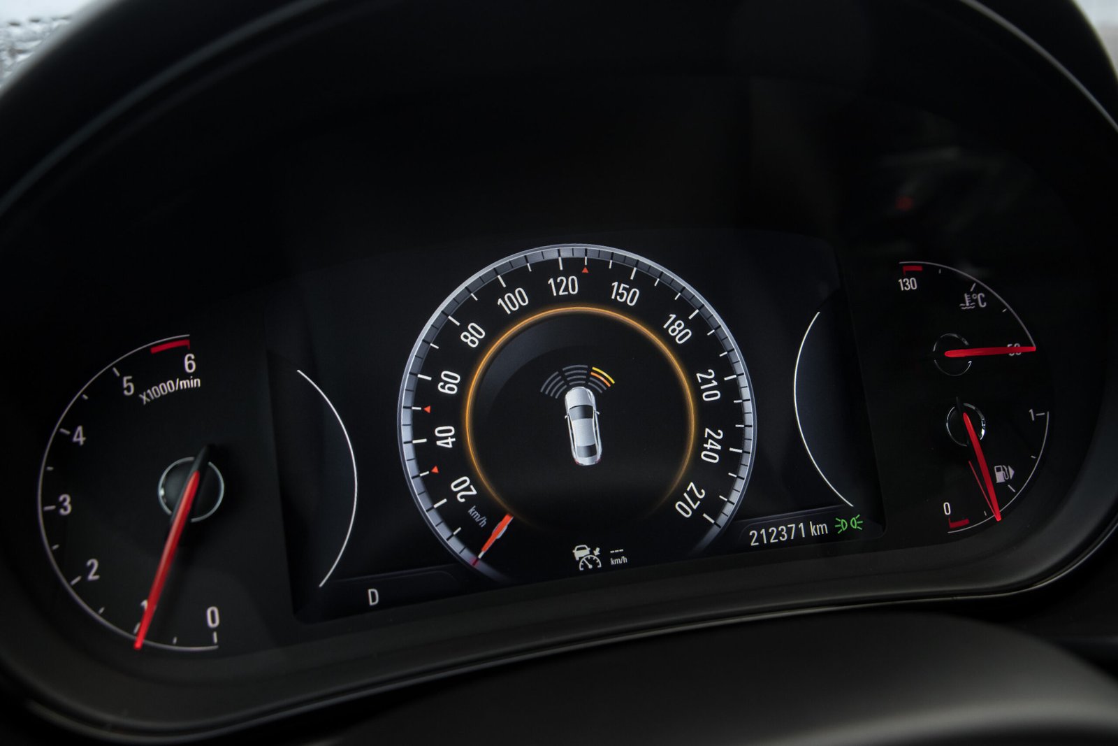 
								OPEL INSIGNIA OPC LINE 2.0D 143KW 4×4 full									