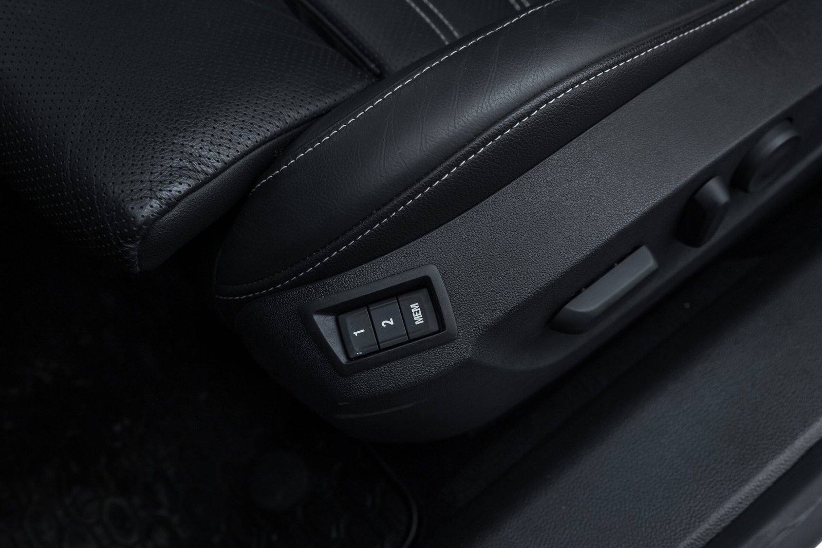 
								OPEL INSIGNIA OPC LINE 2.0D 143KW 4×4 full									