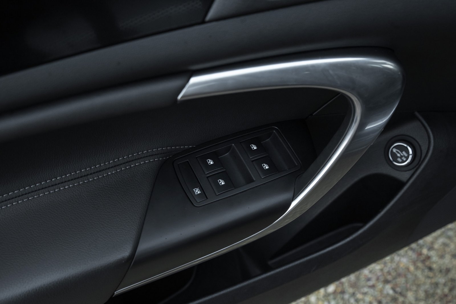 
								OPEL INSIGNIA OPC LINE 2.0D 143KW 4×4 full									