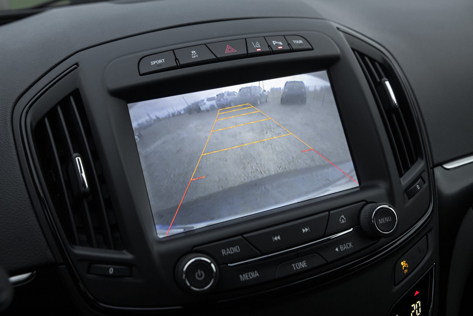 
								OPEL INSIGNIA OPC LINE 2.0D 143KW 4×4 full									