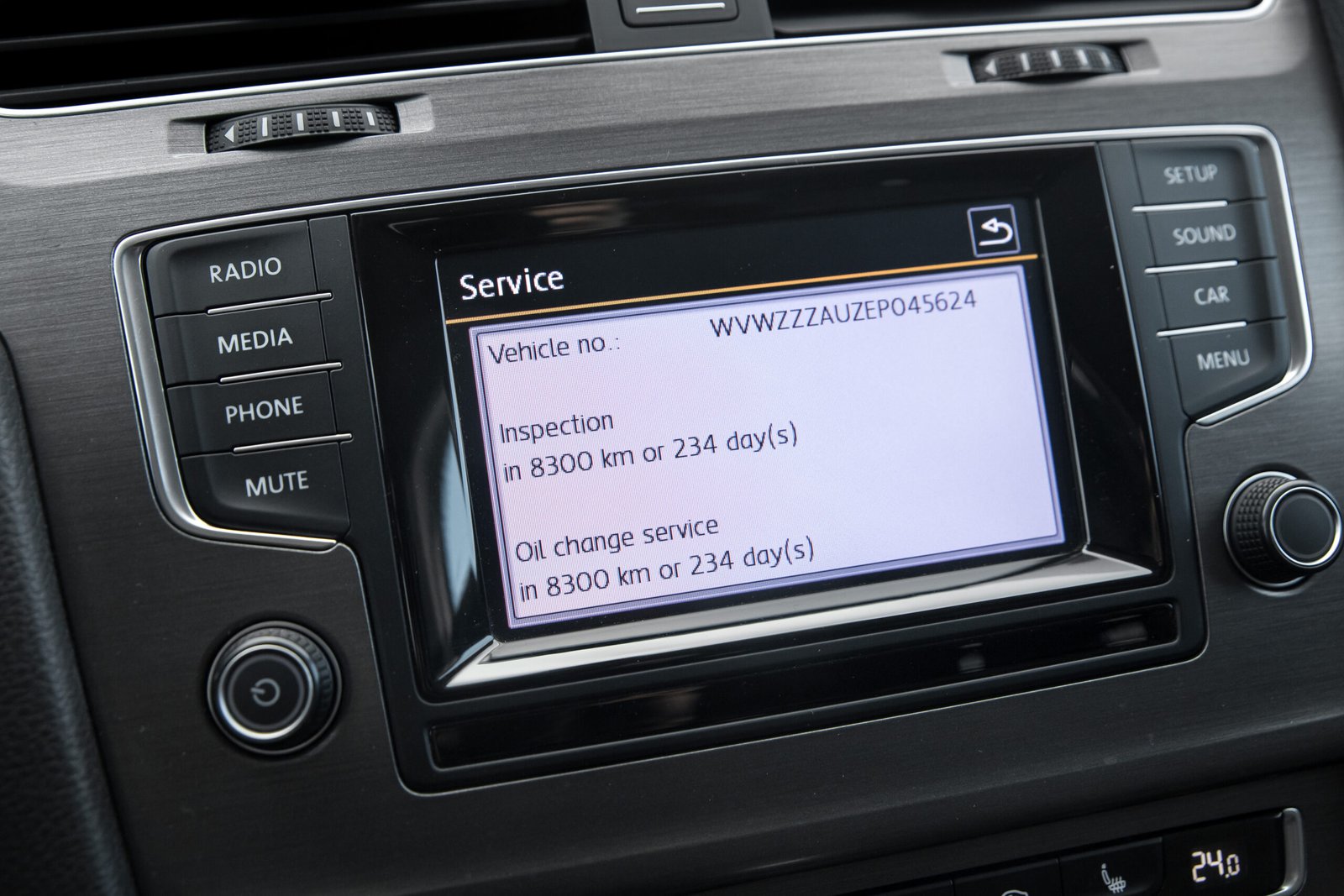 
								VW GOLF 7 SPORT 1.6D AUTOMATS full									