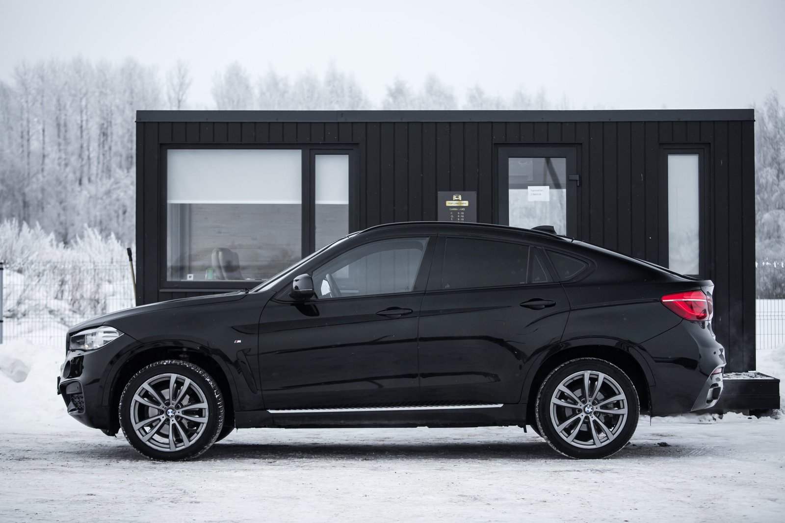
								BMW X6 3.0D 190KW F16 M-SPORPAKET full									