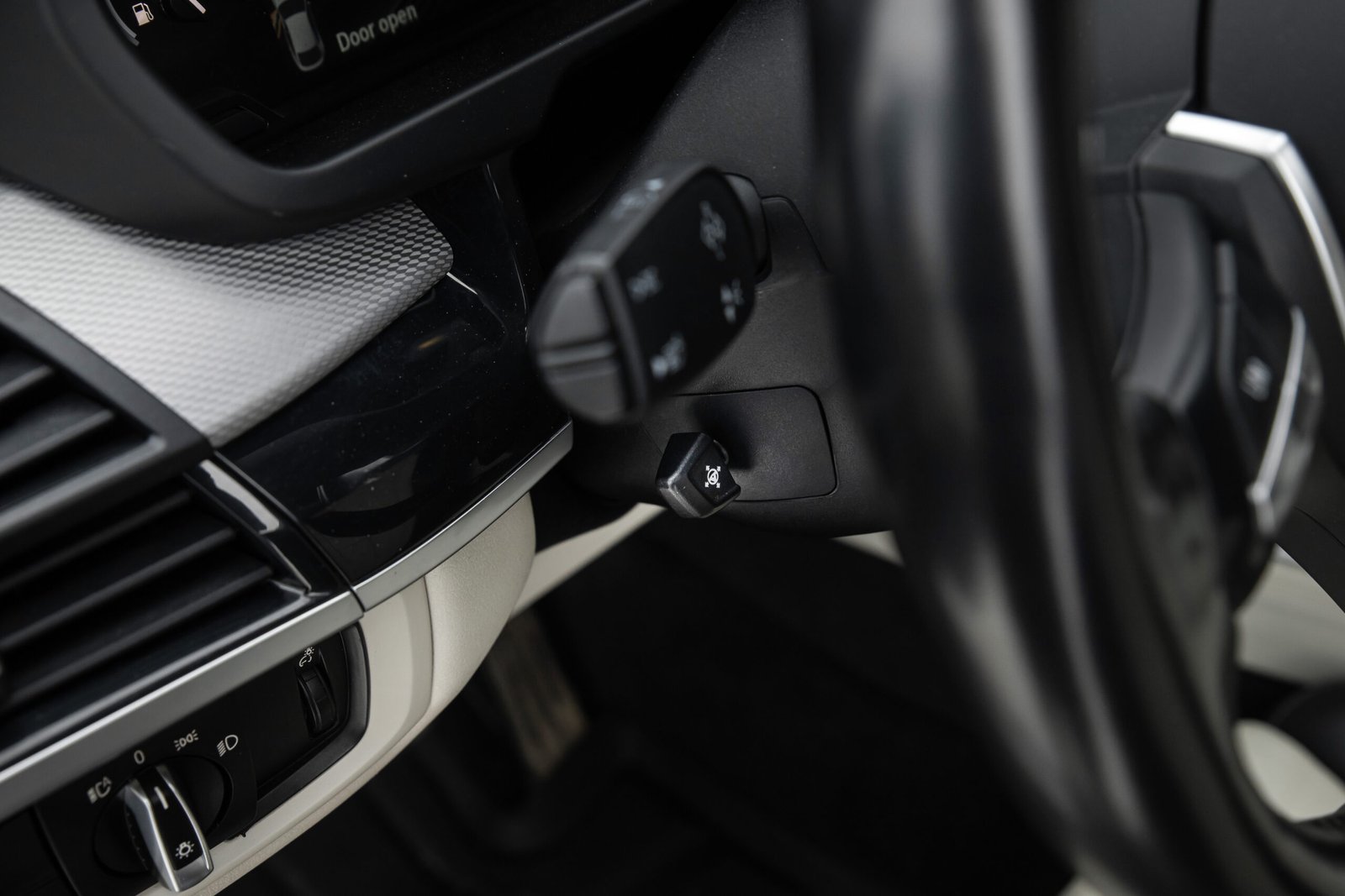 
								BMW X6 3.0D 190KW F16 M-SPORPAKET full									