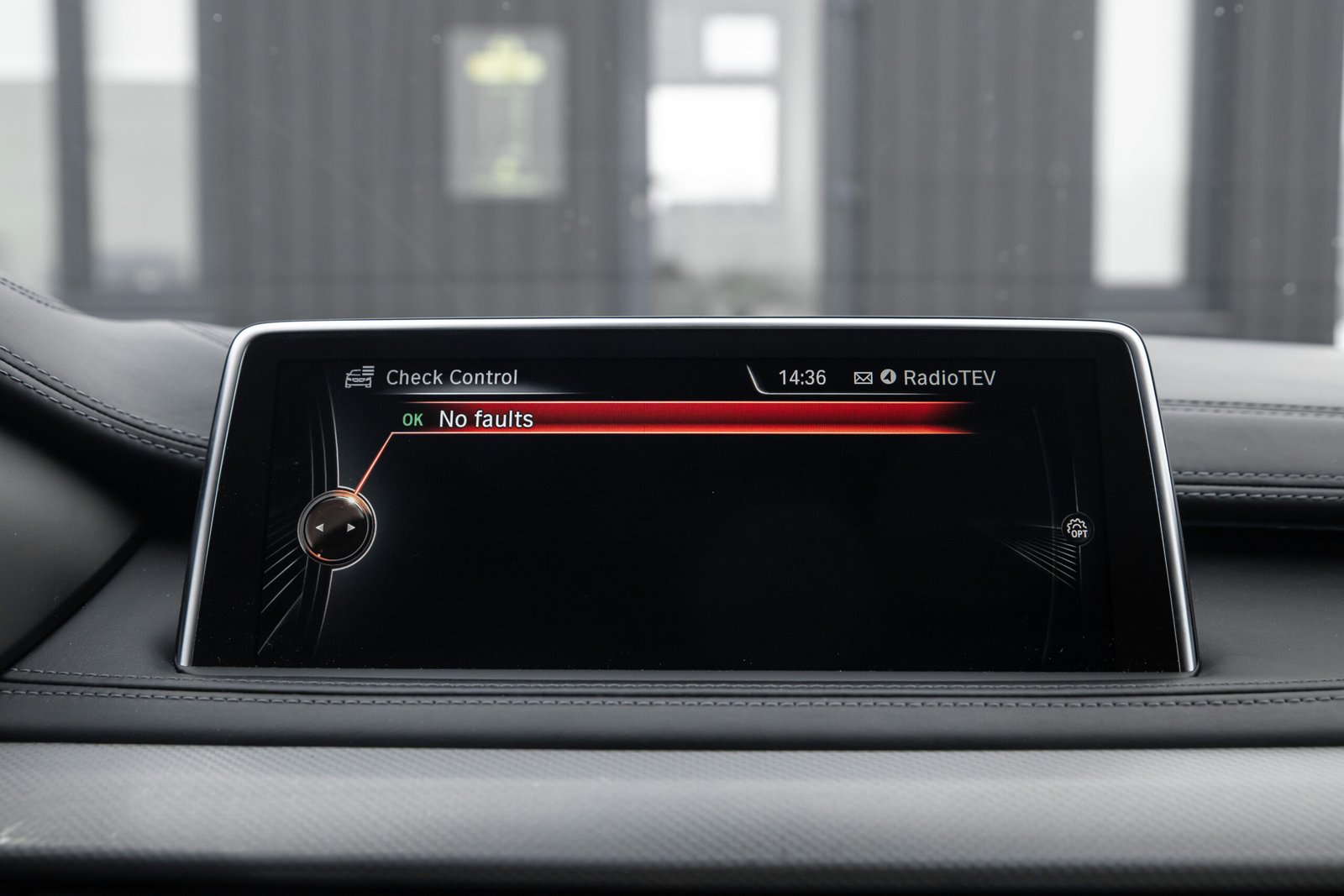 
								BMW X6 3.0D 190KW F16 M-SPORPAKET full									