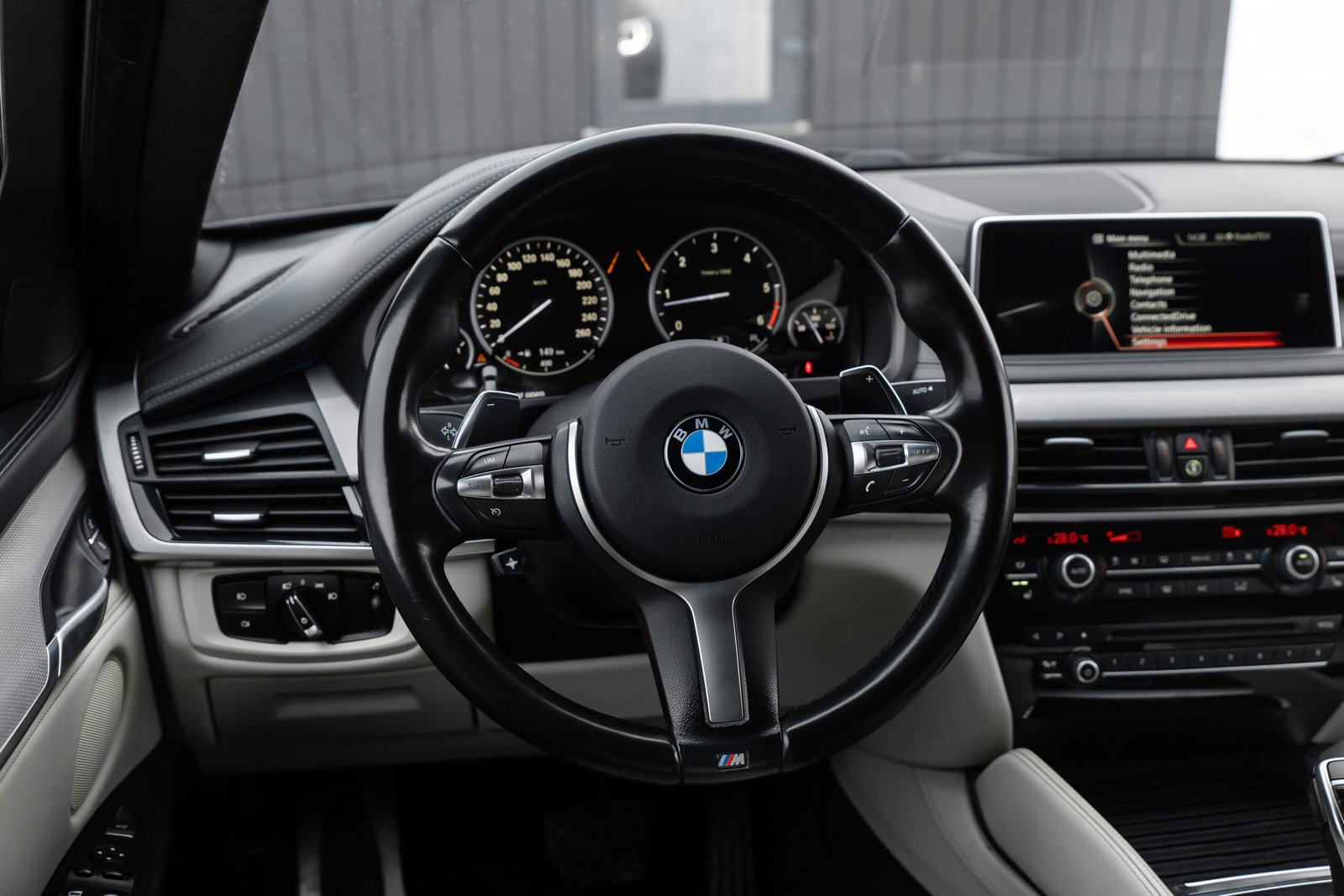 
								BMW X6 3.0D 190KW F16 M-SPORPAKET full									