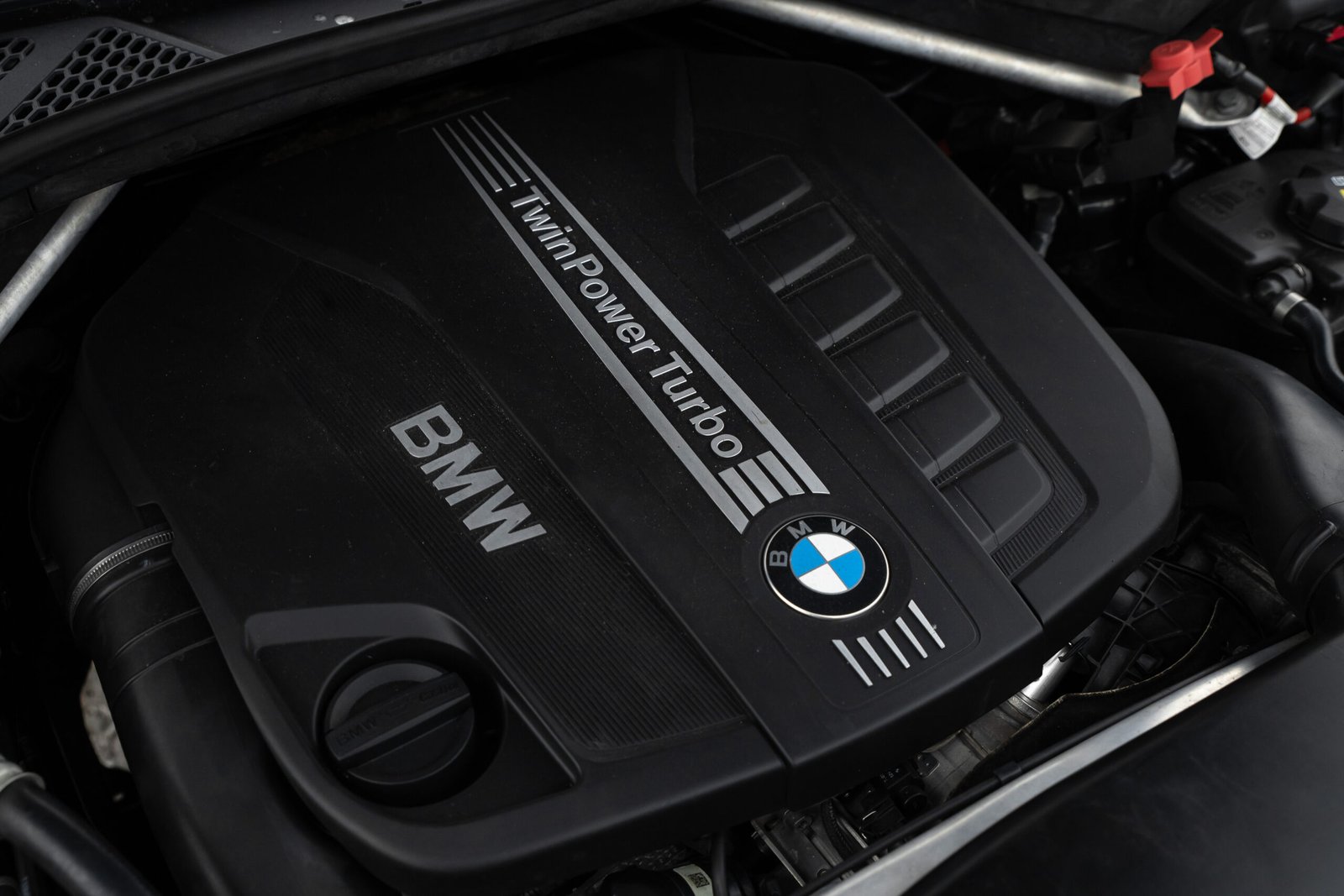 
								BMW X6 3.0D 190KW F16 M-SPORPAKET full									