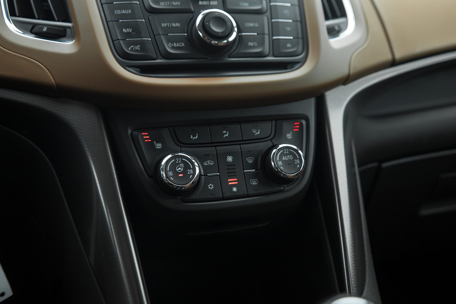 
								Opel Zafira Tour OPC-Line full									