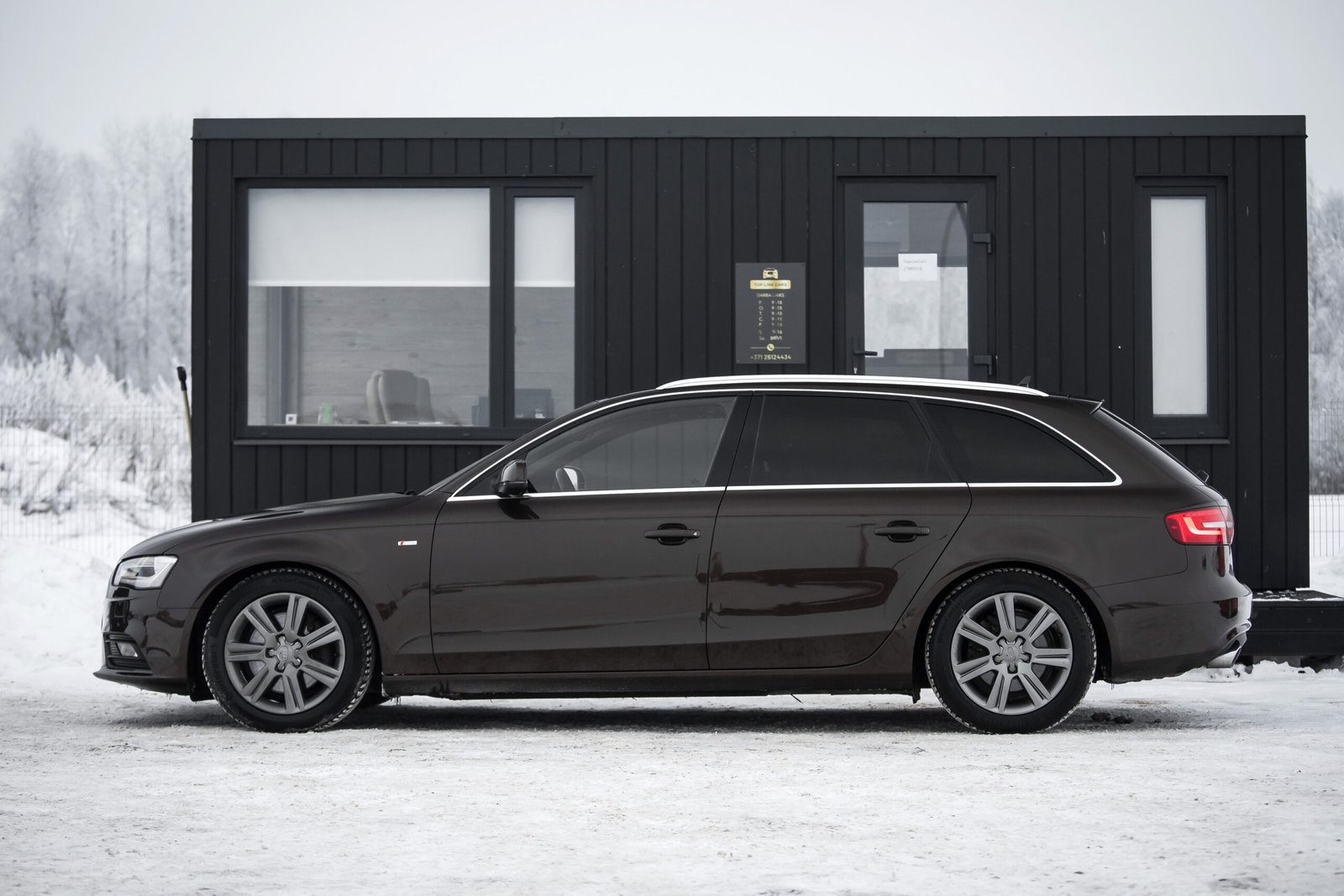 
								AUDI A4 FACELIFT 3.0D 180 KW QUATTRO S-LINE full									