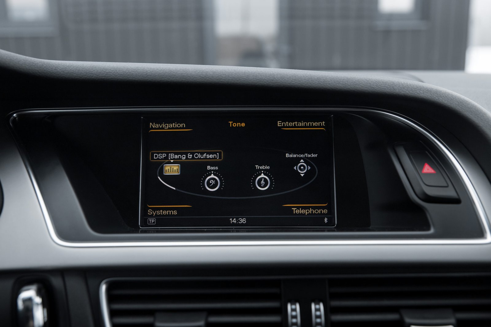 
								AUDI A4 FACELIFT 3.0D 180 KW QUATTRO S-LINE full									