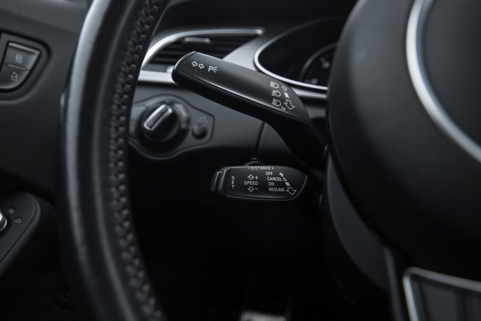 
								AUDI A4 FACELIFT 3.0D 180 KW QUATTRO S-LINE full									