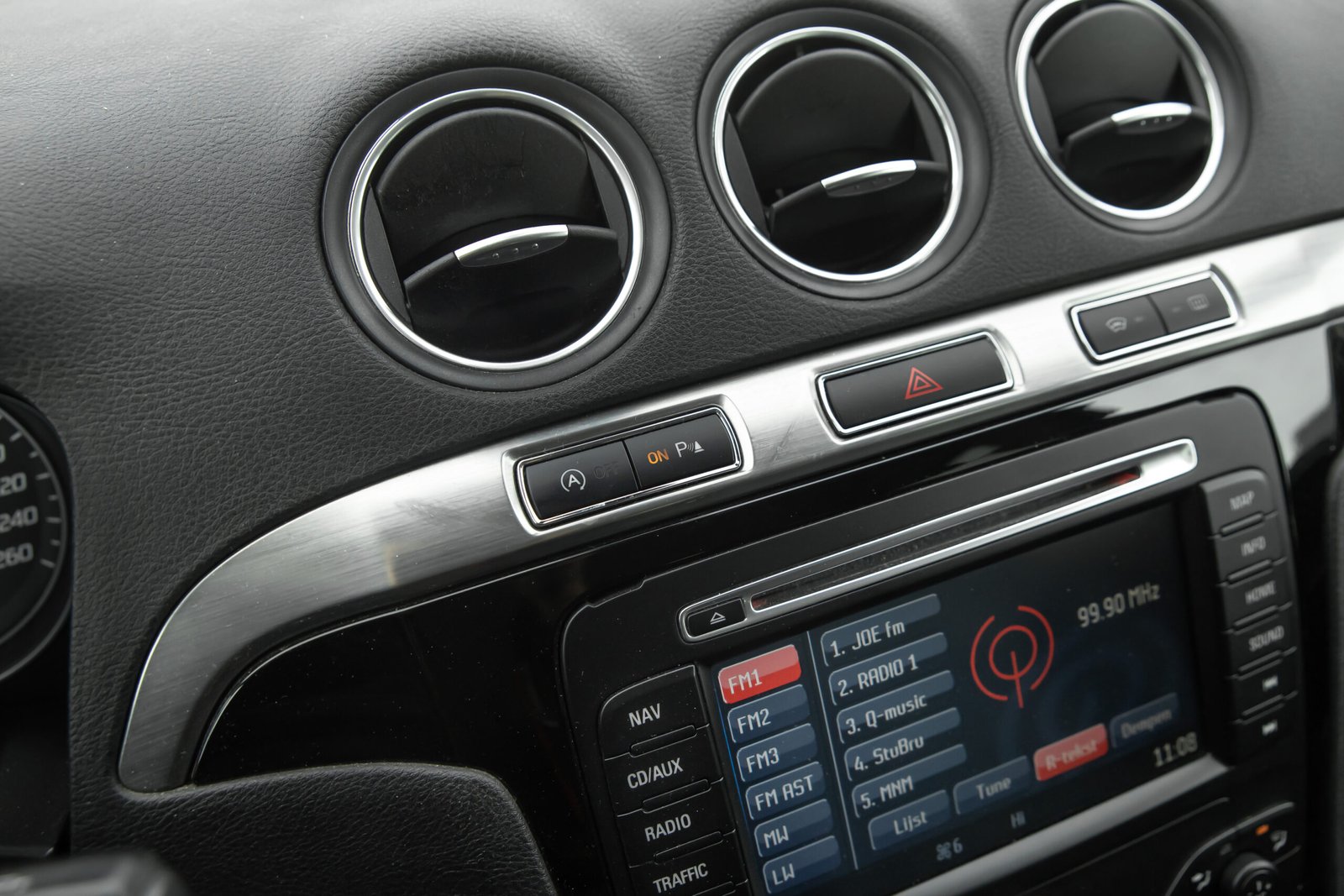 
								FORD S-MAX TITANIUM 1.6D FACELIFT full									