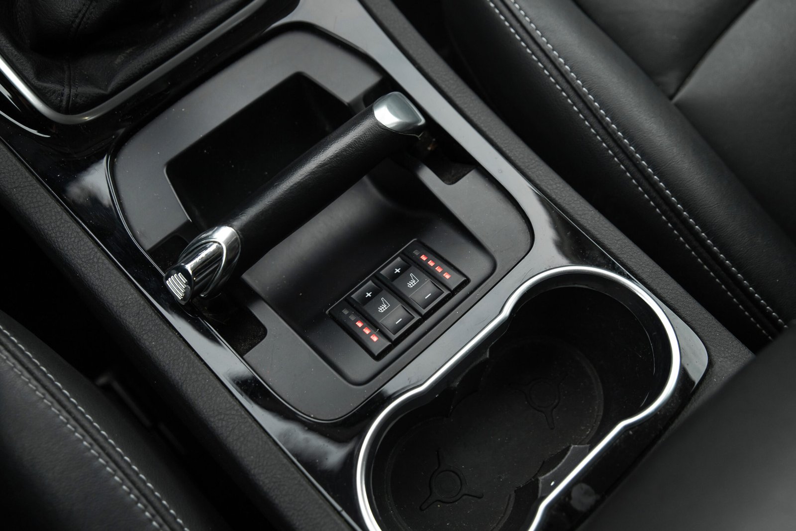 
								FORD S-MAX TITANIUM 1.6D FACELIFT full									