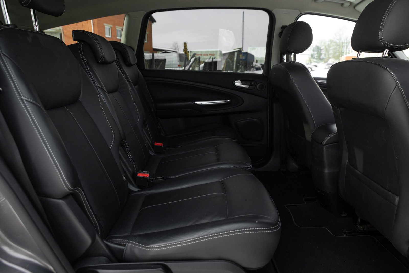 
								FORD S-MAX TITANIUM 1.6D FACELIFT full									