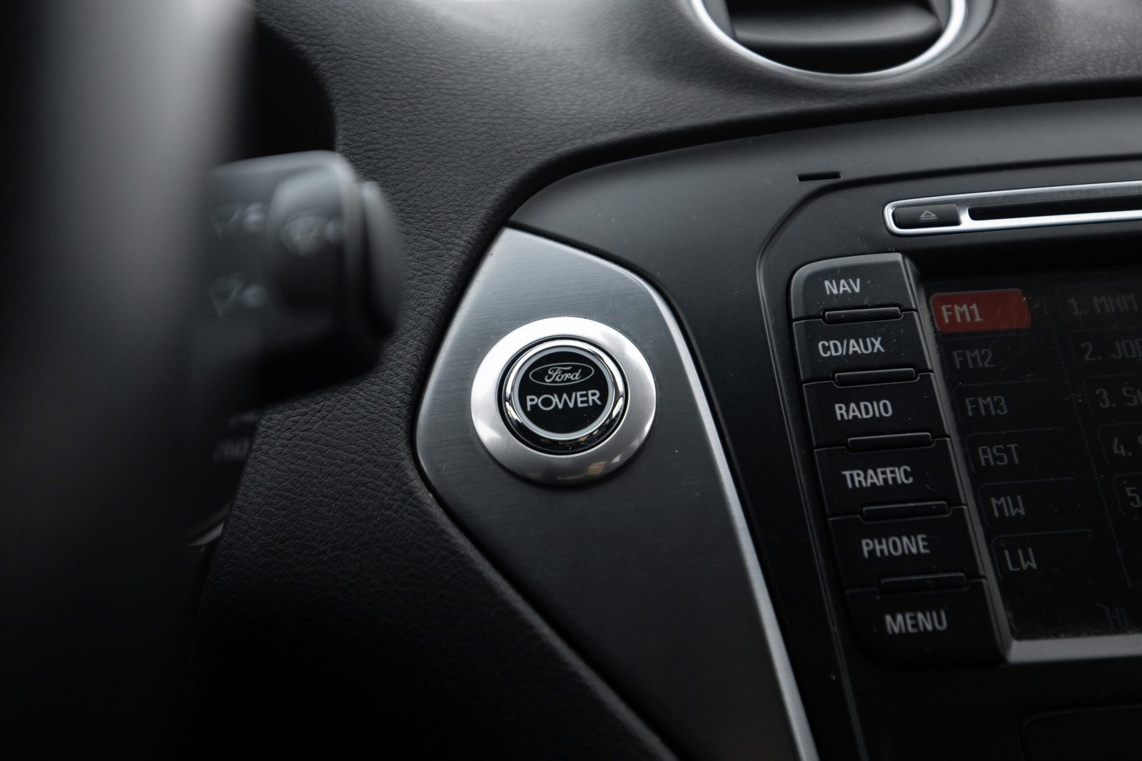 
								FORD MONDEO 1.6D 85KW TITANIUM full									