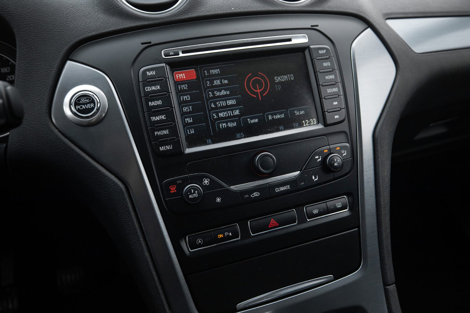 
								FORD MONDEO 1.6D 85KW TITANIUM full									