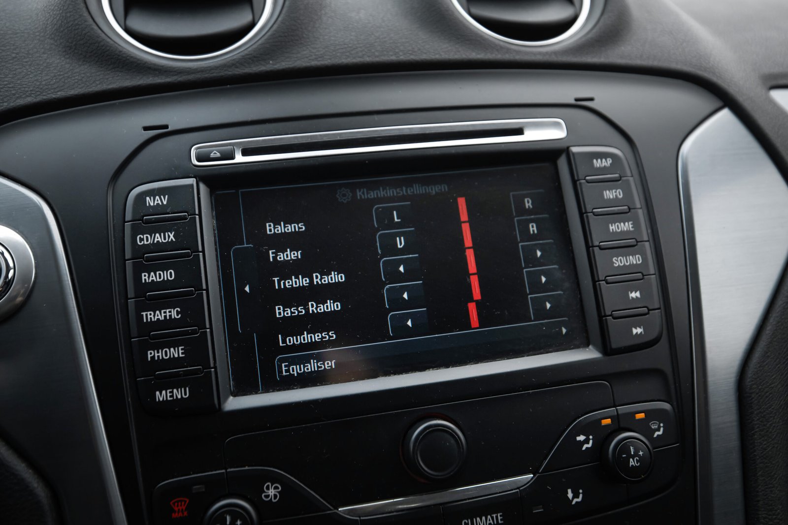 
								FORD MONDEO 1.6D 85KW TITANIUM full									