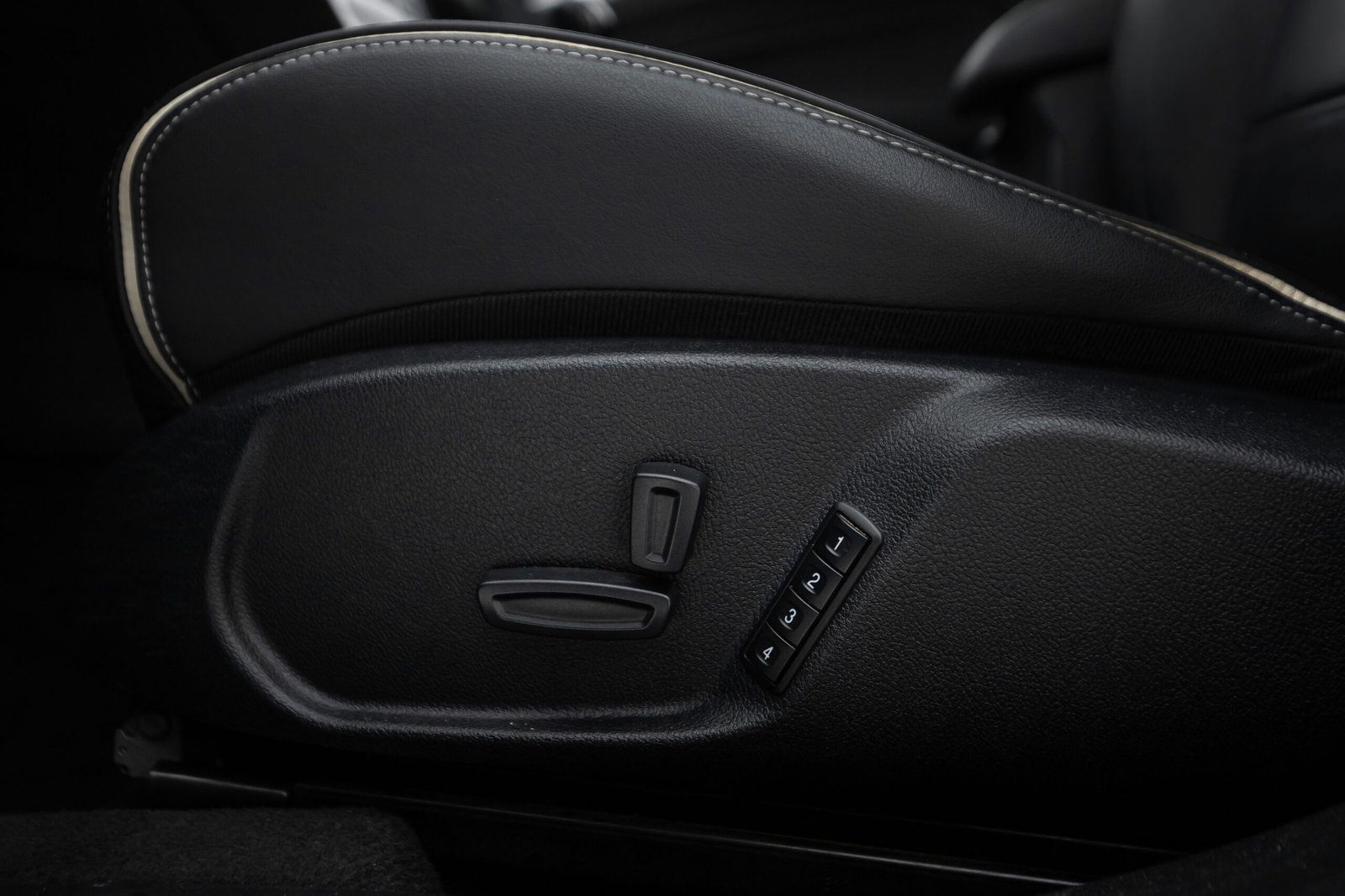 
								FORD MONDEO 1.6D 85KW TITANIUM full									