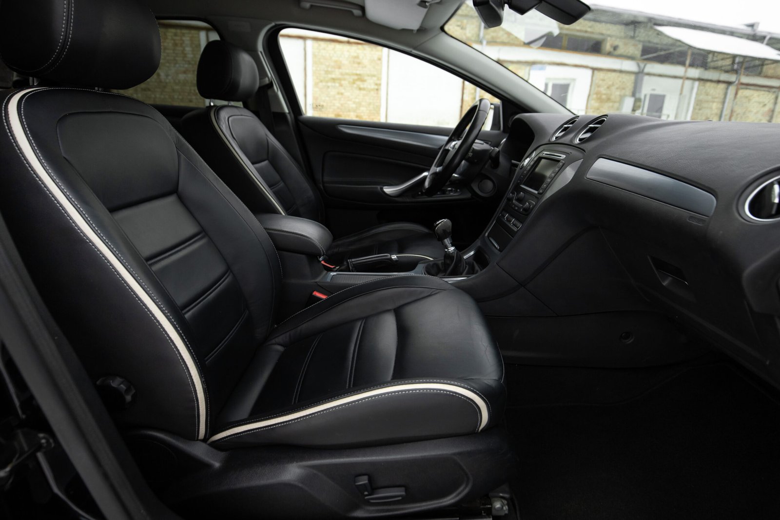 
								FORD MONDEO 1.6D 85KW TITANIUM full									