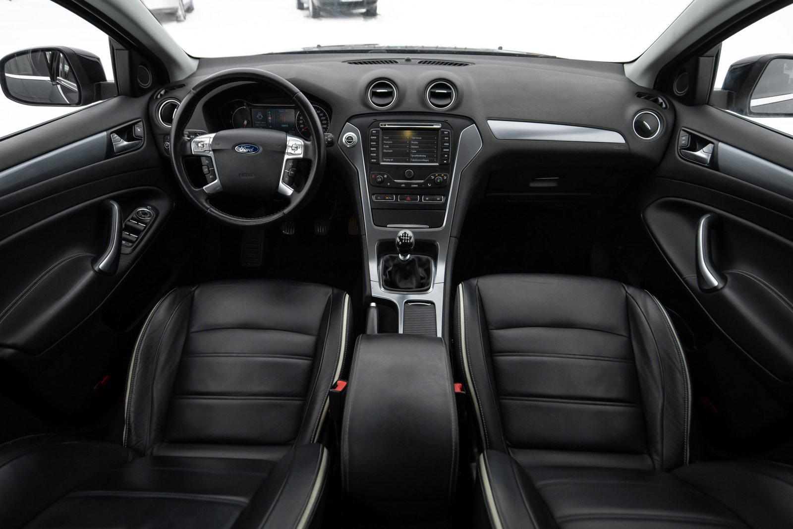 
								FORD MONDEO 1.6D 85KW TITANIUM full									