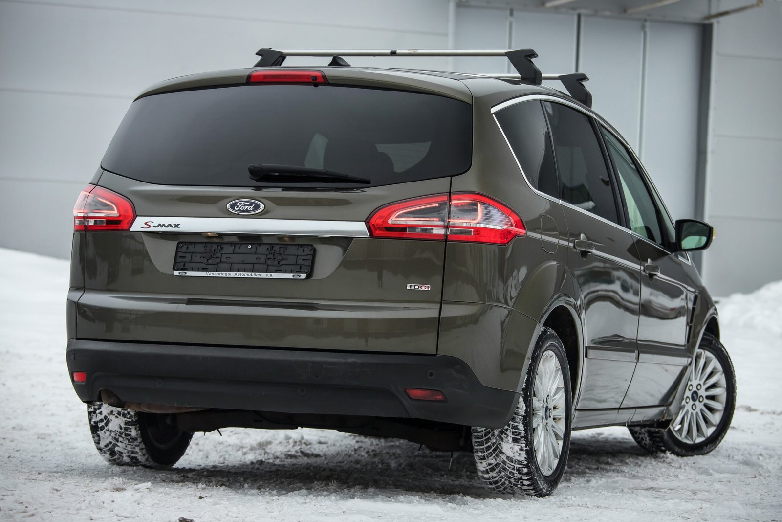 
								FORD S-MAX TITANIUM 2.0D 100KW FACELIFT 7SEATS full									