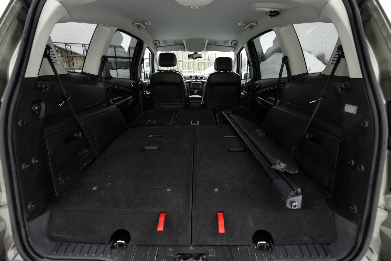 
								FORD S-MAX TITANIUM 2.0D 100KW FACELIFT 7SEATS full									