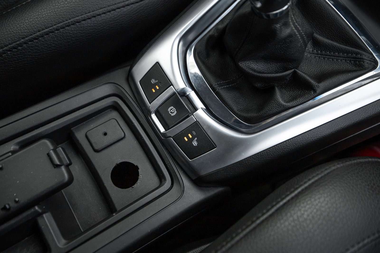 
								Opel Antara Cosmo 2.2CDTi 4×4 full									