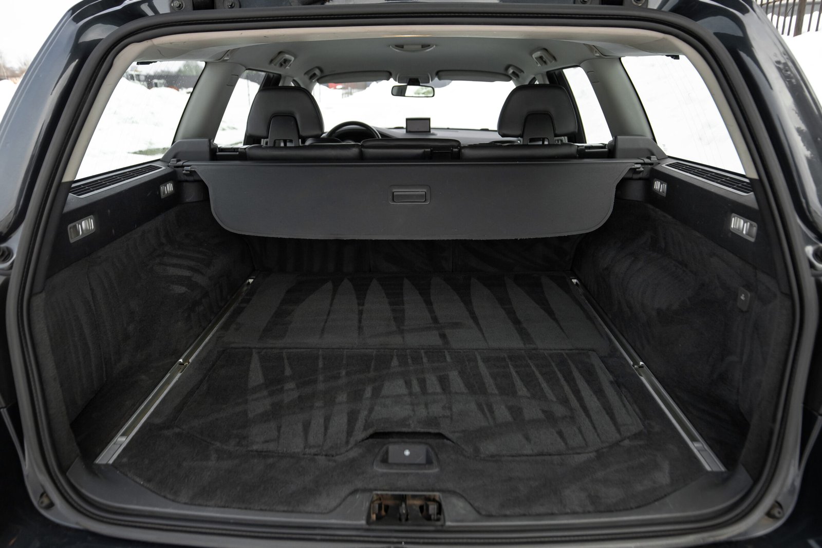 
								VOLVO V70 MOMENTUM 1.6D 85KW FULL OPTIONS full									