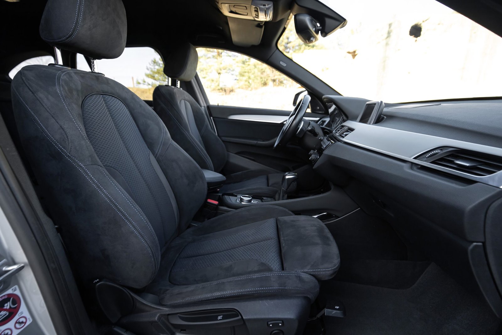 
								BMW X1 2.0D 18D 110KW M-SPORTPAKET FACELIFT full									