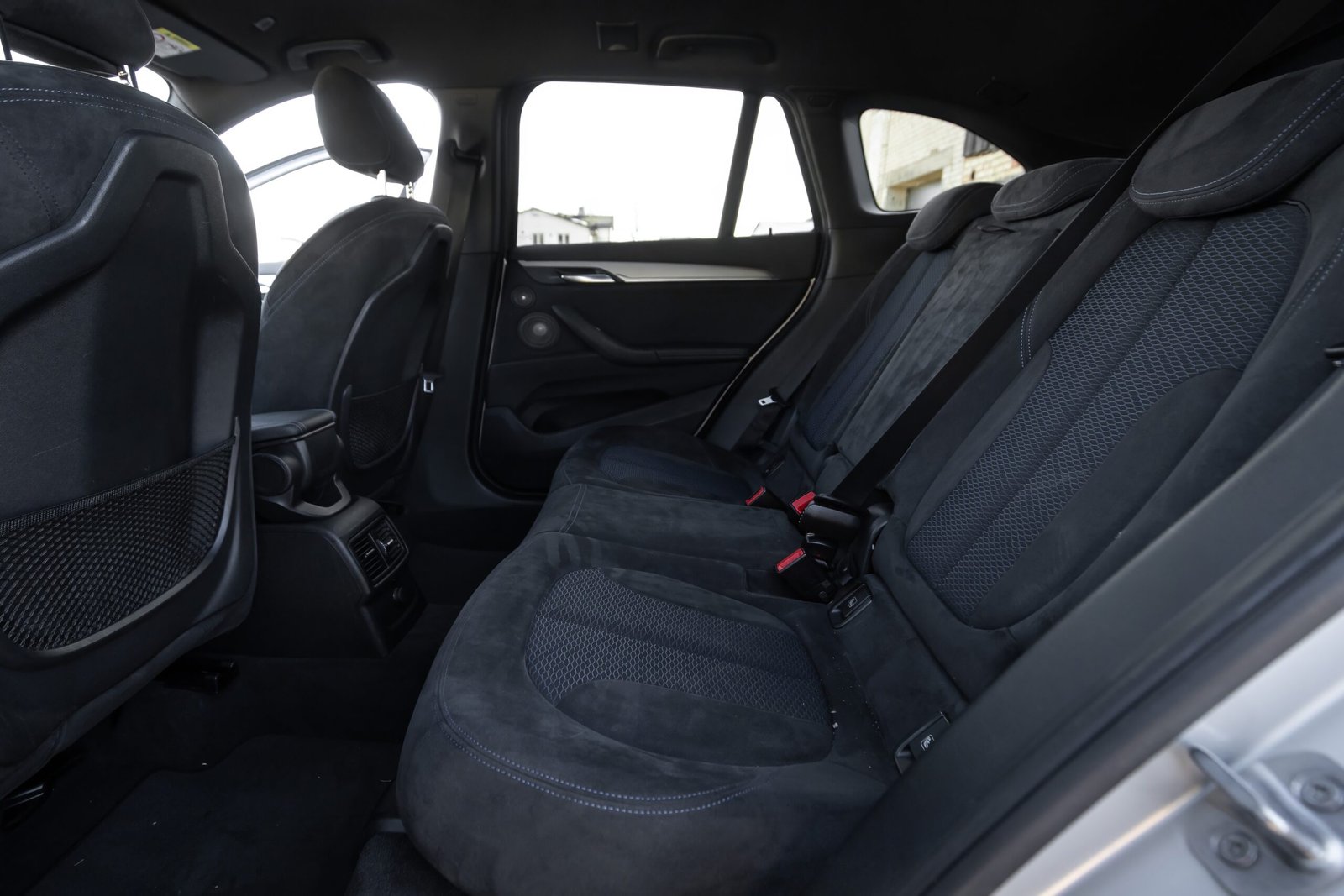 
								BMW X1 2.0D 18D 110KW M-SPORTPAKET FACELIFT full									