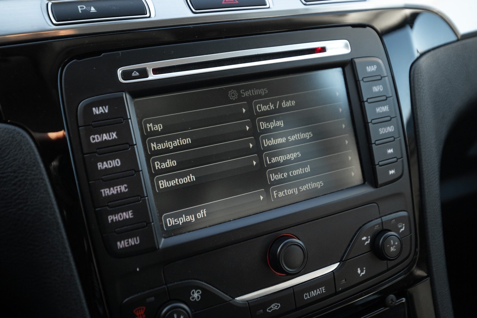 
								FORD S-MAX TITANIUM 2.2D 147KW AUTOMATS PILNAIS full									