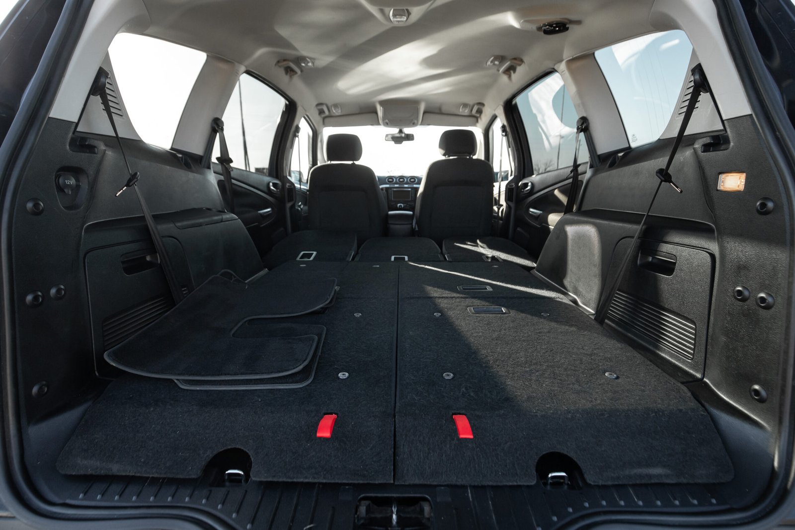 
								FORD S-MAX TITANIUM 2.2D 147KW AUTOMATS PILNAIS full									