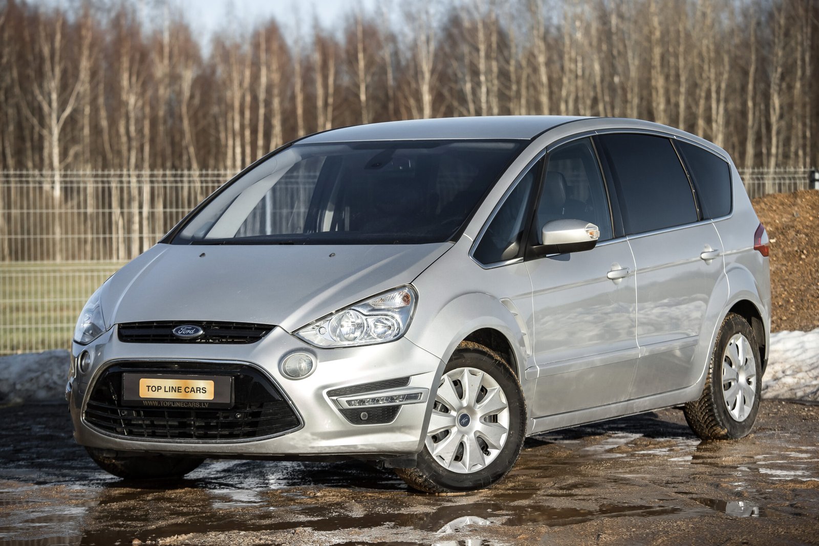 
								FORD S-MAX TITANIUM 2.0D 120KW AUTOMATS full									