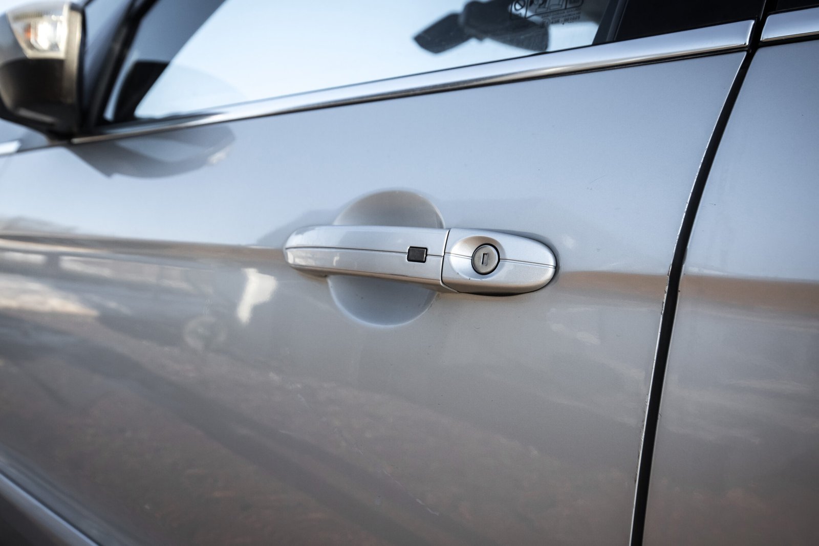 
								FORD S-MAX TITANIUM 2.0D 120KW AUTOMATS full									