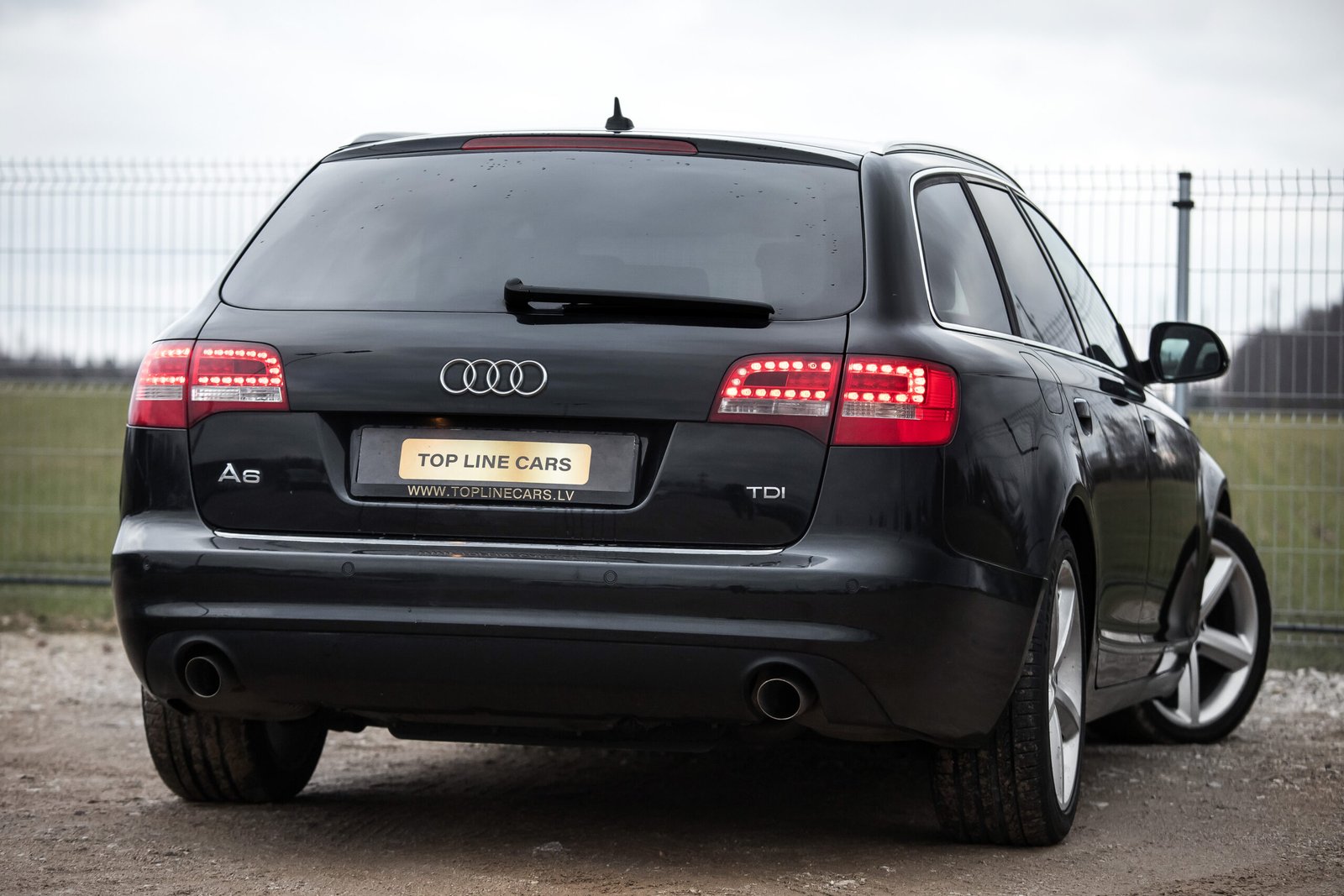 
								AUDI A6 EXCLUSIVE 2.0TDI 100KW full									