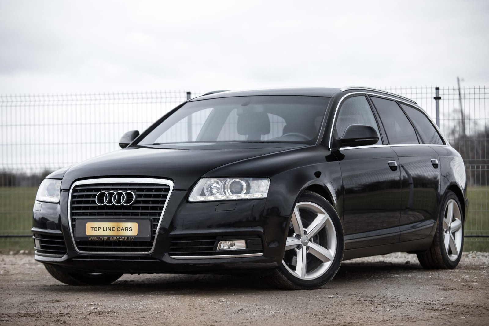 
								AUDI A6 EXCLUSIVE 2.0TDI 100KW full									