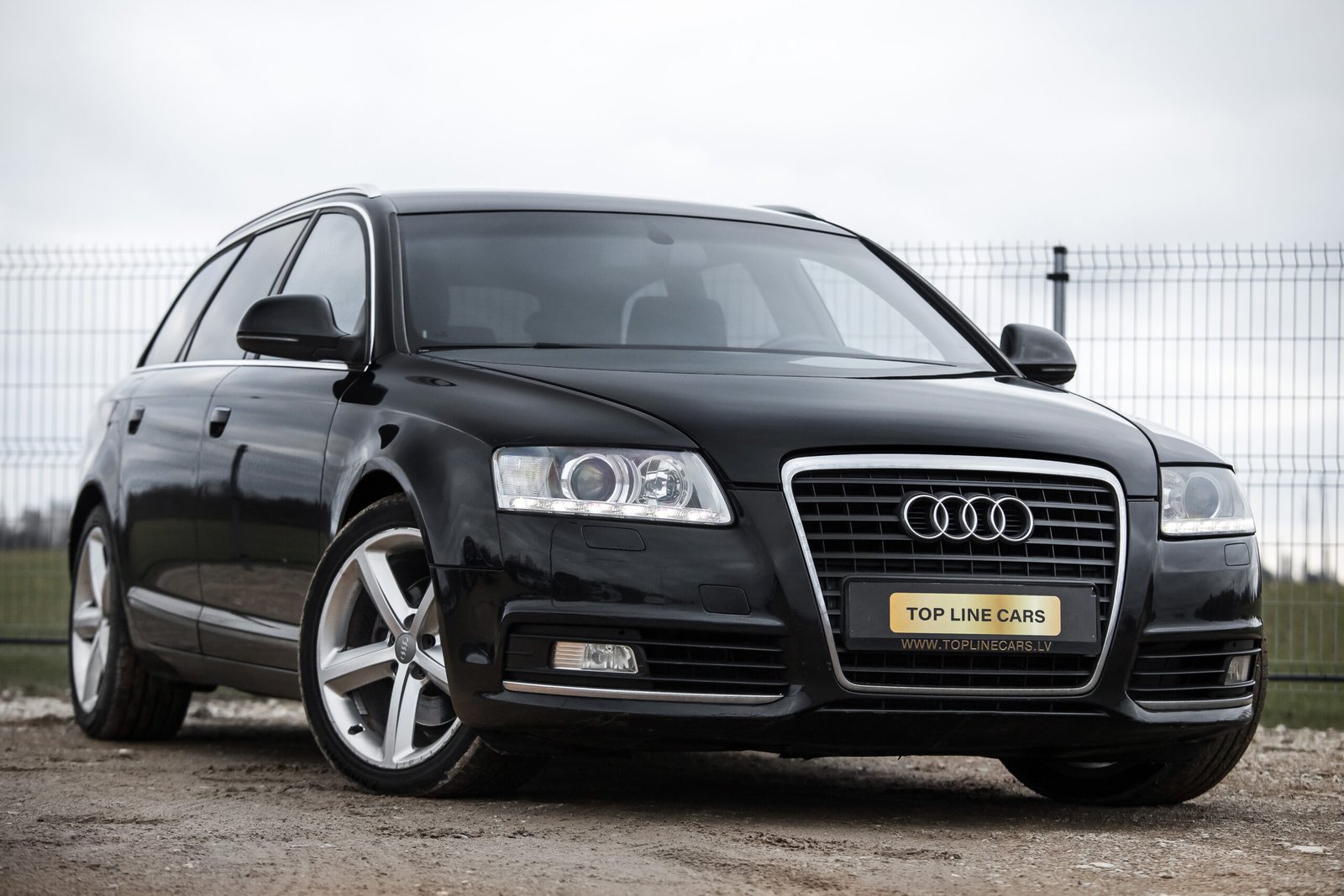 
								AUDI A6 EXCLUSIVE 2.0TDI 100KW full									