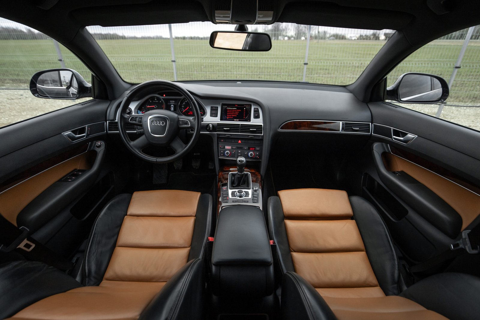 
								AUDI A6 EXCLUSIVE 2.0TDI 100KW full									